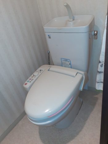 狛江市のマンションにてトイレ交換をしてきました。